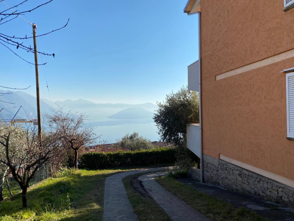 Happy Guest Apartments - Blue Apartment Riva di Solto Esterno foto